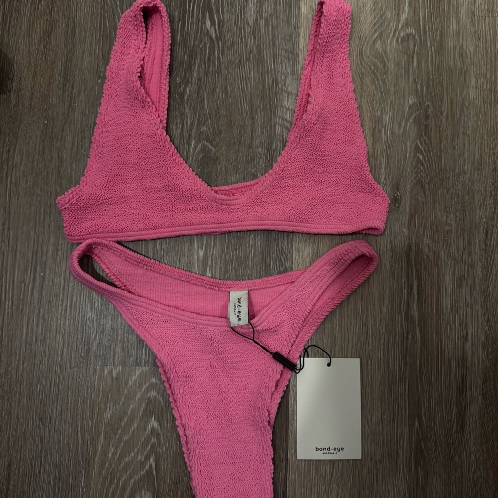 Bond-Eye Bikini Set